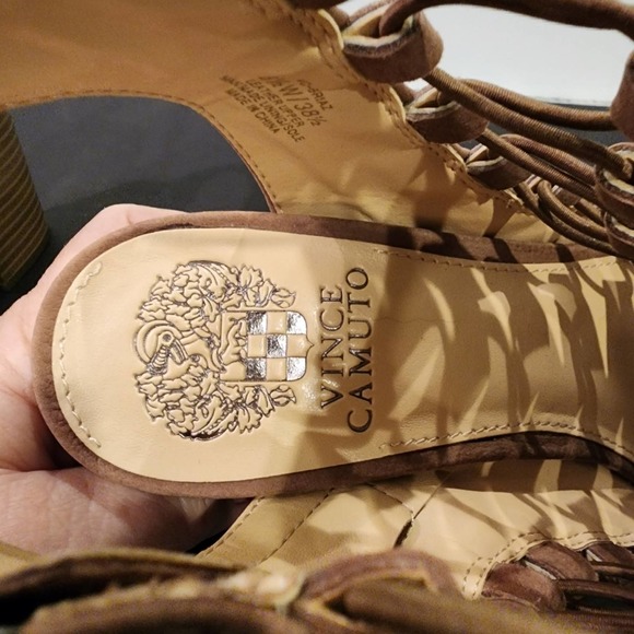 nwot VINCE CAMUTO "BRIAZ" Taupe Leather Gladiator Sandal booties SIZE 8.… - Picture 5 of 12